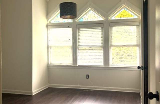 Beautiful 1 Bedroom Apartment Gallery 3