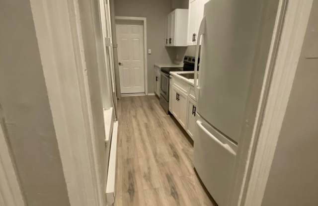 Newly Updated 3 Bedroom Home Gallery 4