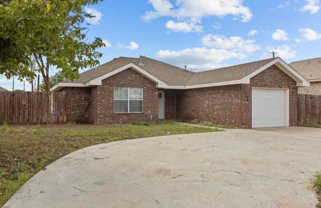 1708 English Dr Gallery 1