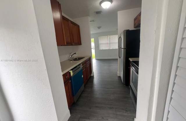 3251 SW 56th Ave photos photos