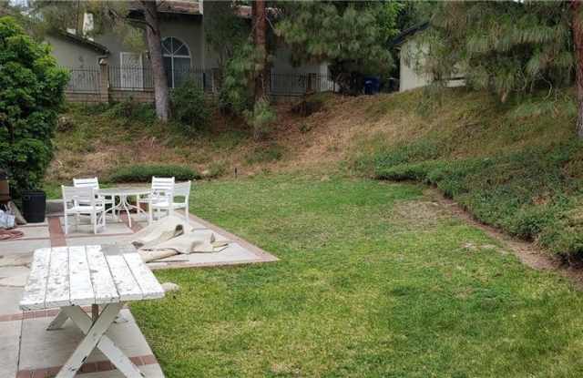 612 Shady Oaks Drive Gallery 3