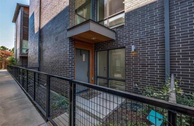 2300 N Fitzhugh Avenue - 2300 North Fitzhugh Avenue, Dallas, TX 75204
