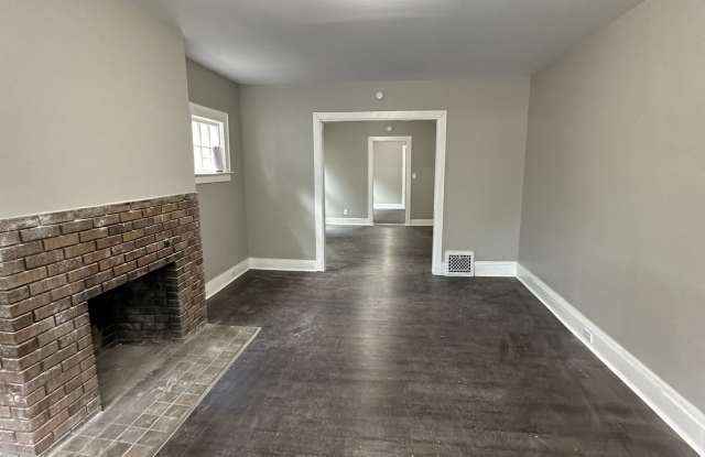 2616 Midland Avenue photos photos