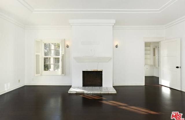 165 South ORANGE Drive Gallery 4