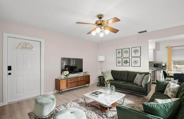 5600 33rd Ave N - 5600 33rd Avenue North, St. Petersburg, FL 33710