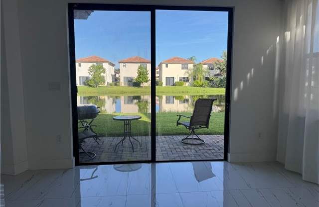 5373 Cameron Dr Gallery 2