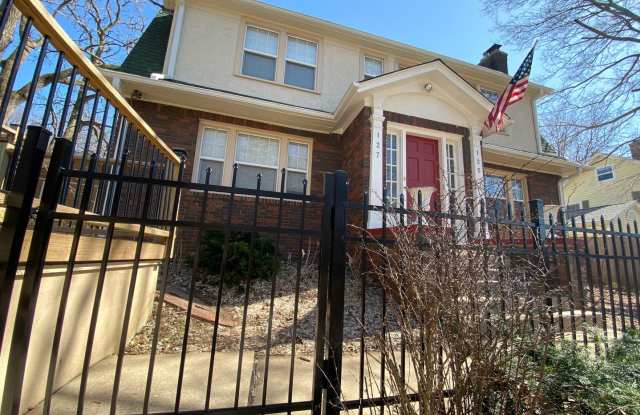 2 Bedroom 2 bath Townhome in Davenport photos photos