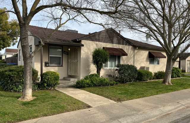 Cozy Duplex with Upgrades photos photos Cozy Duplex with Upgrades photos photos