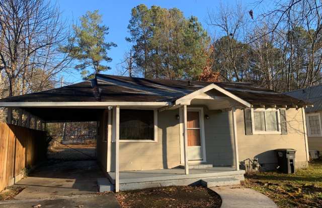 2 Bedrooms, 1 Bathroom - Home in West Rome! - 1310 Magnolia Avenue Southwest, Rome, GA 30165