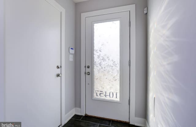 10457 FERNWOOD ROAD Gallery 2