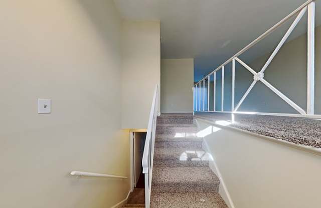 210 Creekwood Drive Gallery 3