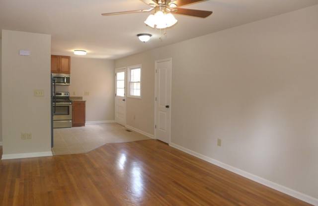 416 W Cameron Avenue Gallery 4