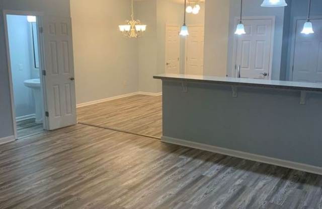 Townhome in LIVE OAK! Gallery 3