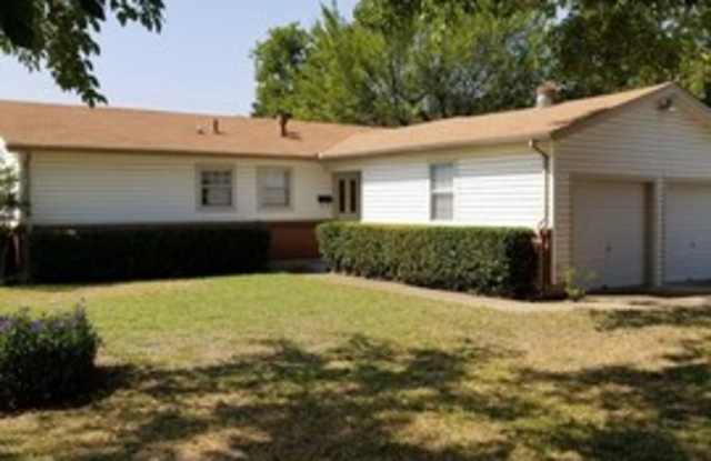 221 Anderson Drive Gallery 2