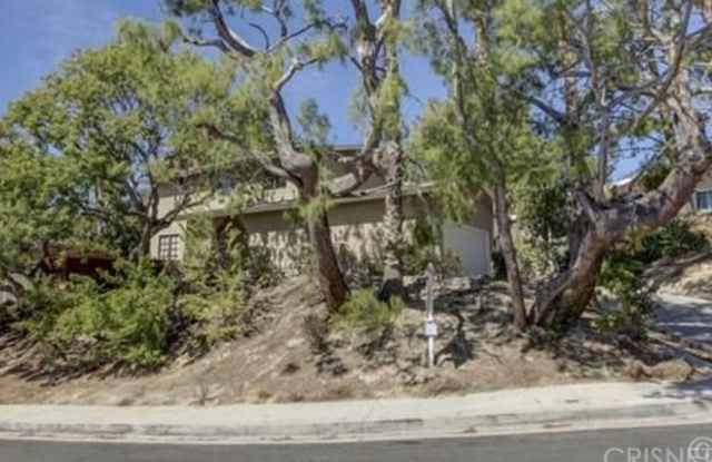 7265 Hyannis Drive Gallery 3