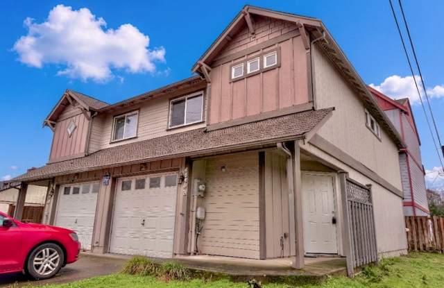Spacious, remodeled two-level duplex photos photos Spacious, remodeled two-level duplex photos photos
