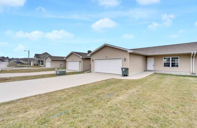 5482 Summerland Dr Gallery 3
