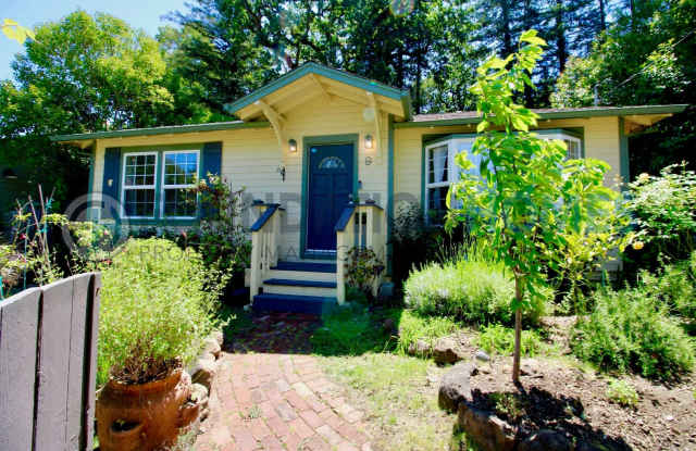 Renovated San Anselmo Home | Hardwood Floors, Private Yard & In-Unit Laundry - FOUNDATION photos photos Renovated San Anselmo Home | Hardwood Floors, Private Yard & In-Unit Laundry - FOUNDATION photos photos
