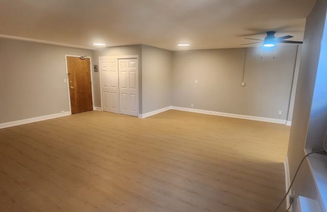 208 Anderson Street - 3G Gallery 3