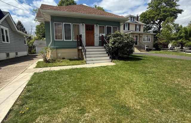 623 LEES Avenue photos photos