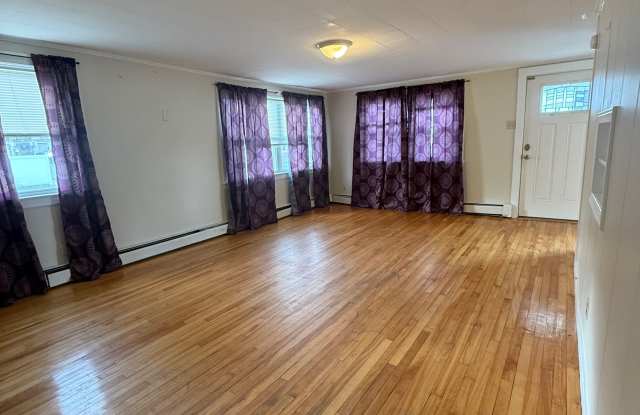 604 Burgess Street - 1 photos photos