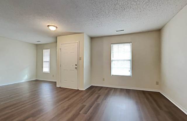 10251 Cumberland Pointe Boulevard Gallery 3