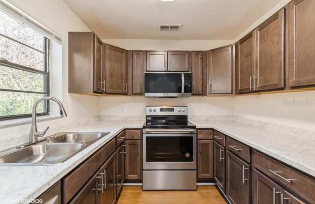 2522 NW 4TH TERRACE photos photos