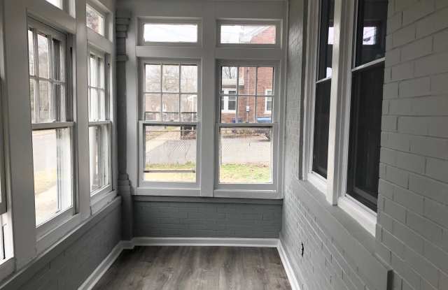 171 NORMAN AVENUE Gallery 3