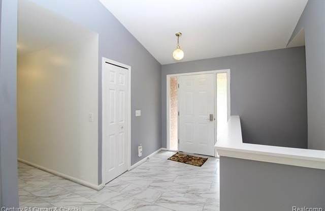 14777 Cavell Street Gallery 3