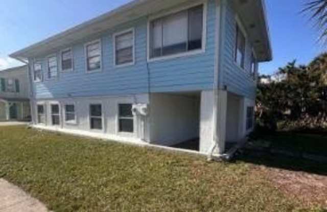 210 13TH Avenue N photos photos