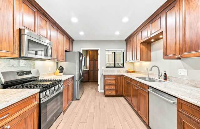 2845 Ocean Front Walk Gallery 3