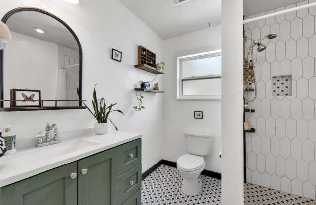 4244 S Cresthaven Road Gallery 4