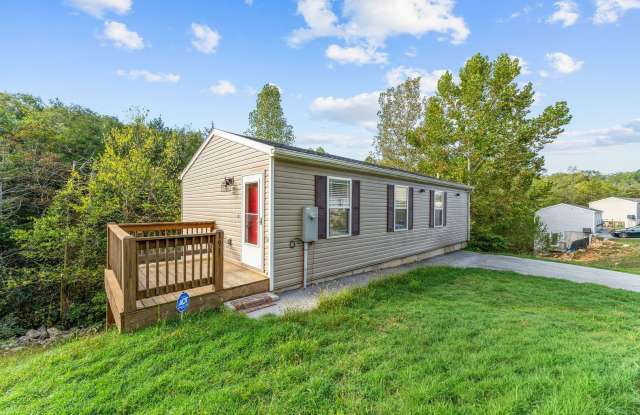 Modern 3-Bedroom Home Near Branson Landing – Available Now! - 191 Woodbridge Estates Drive, Taney County, MO 65616