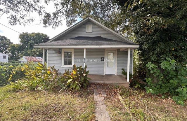 142 N. Laura Wall Blvd. - 142 North Laura Wall Boulevard, Winston-Salem, NC 27101 142 N. Laura Wall Blvd. - 142 North Laura Wall Boulevard, Winston-Salem, NC 27101