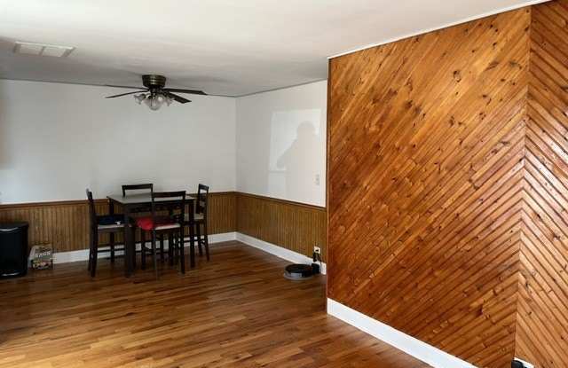 1805 Jamestown Circle Gallery 3