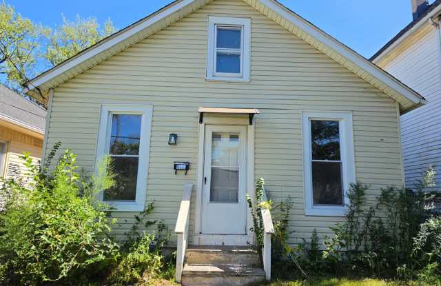 Updated 3 Bed Ranch Gallery 1