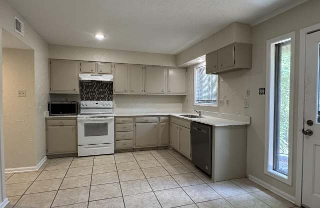 5659 HINTON Pl Gallery 4