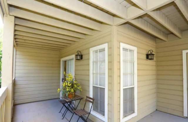 2462 Cromwell Cir Gallery 2