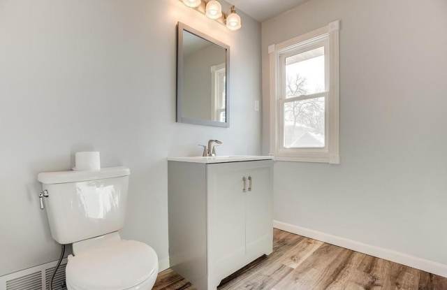 6 bedroom 2 bathroom available 06/01/2027 Gallery 3
