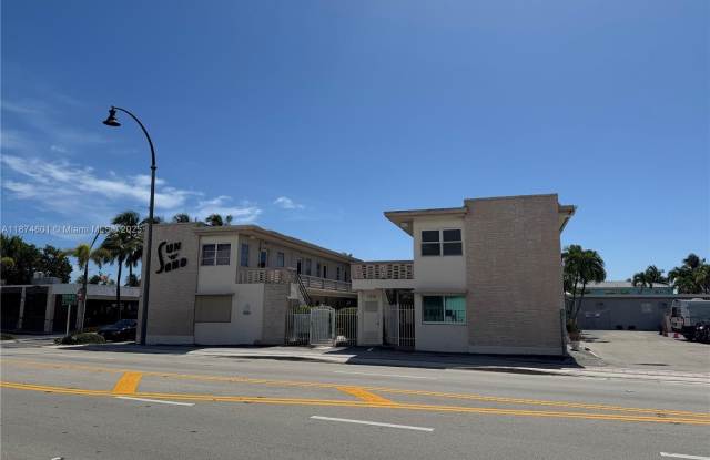 1315 N Ocean Dr photos photos