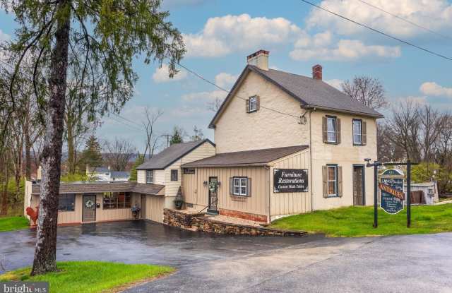 431 E LINCOLN Highway photos photos