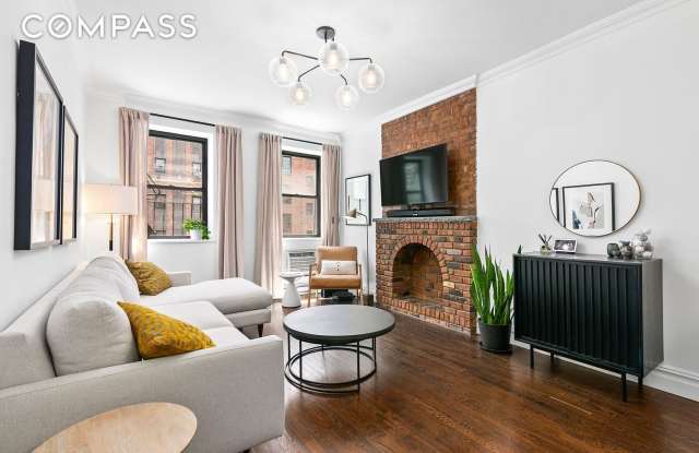 429 West 24th Street photos photos