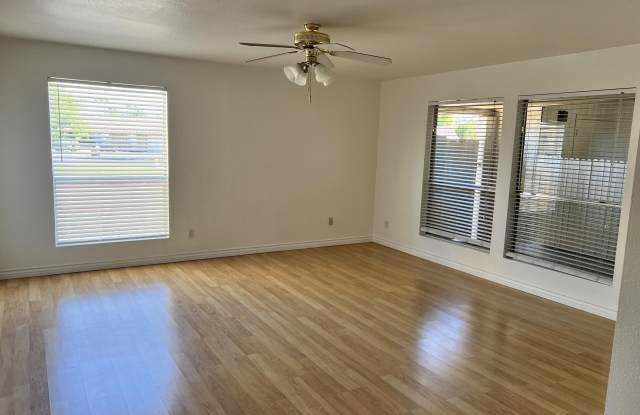 15403 N 2 Way Gallery 1
