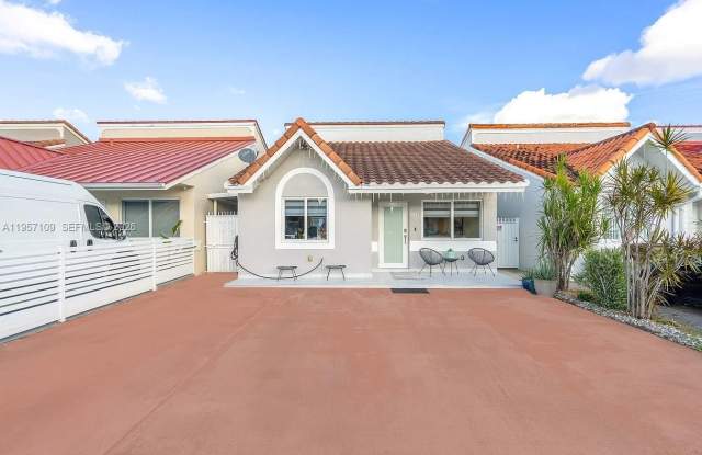 7531 W 29th Way photos photos