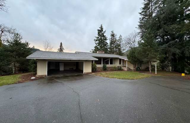 Myrtle Creek 3 bedroom, 3 bath home on 14 acres photos photos