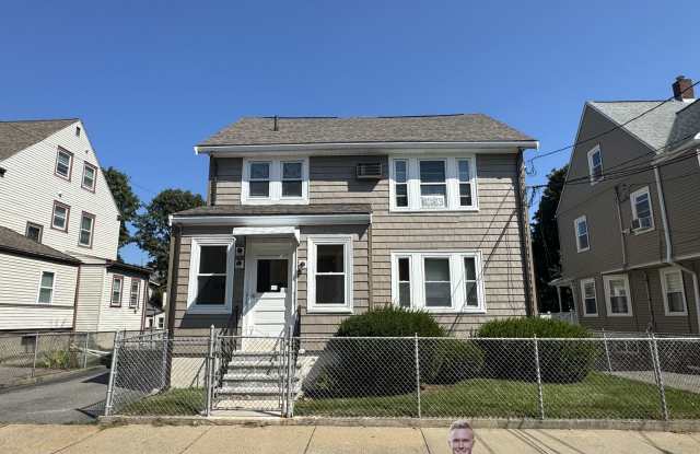 212 Robbins Street - 212 Robbins Street, Waltham, MA 02453