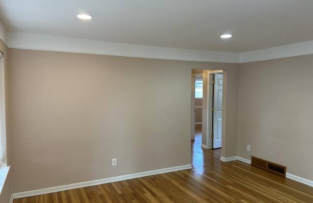 1603 Beaupre Ave Avenue Gallery 3