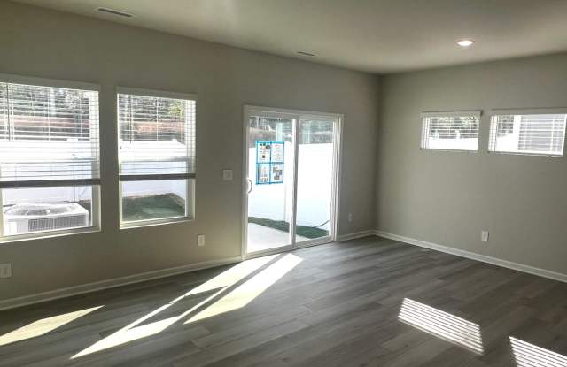 639 Rolling Fields Drive - 1 Gallery 4