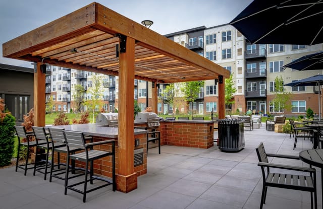 Legacy Commons at Signal Hills 55+ Apartments Gallery 3