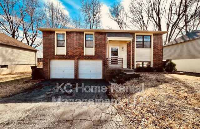 2600 NW Castle Dr photos photos